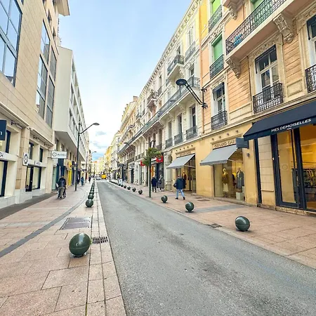 Cosy Nest Rue D Antibes